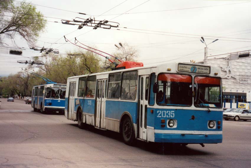 Троллейбус 682. Троллейбус ЗИУ 682. Троллейбус ЗИУ 682 Новосибирск. ЗИУ-682 (ЗИУ-9). ЗИУ-9 троллейбус.